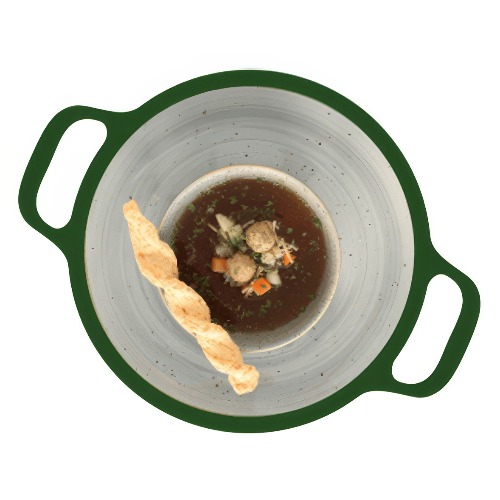 Heldere groentesoep met balletjes (200 g)